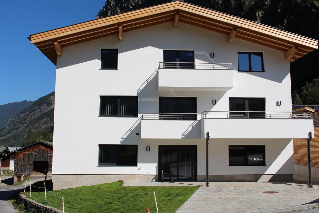 Alps 3000-2 Appartement Umhausen Buitenkant foto